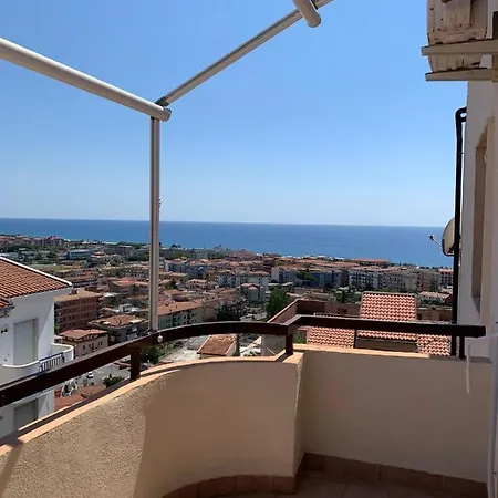 Con Vista Mare * Scalea